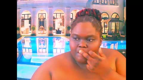 ebonyhotbuns4u2luv online show from August 12, 8:38 am