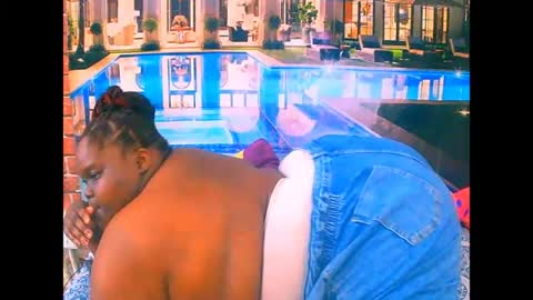 ebonyhotbuns4u2luv online show from August 14, 12:31 pm