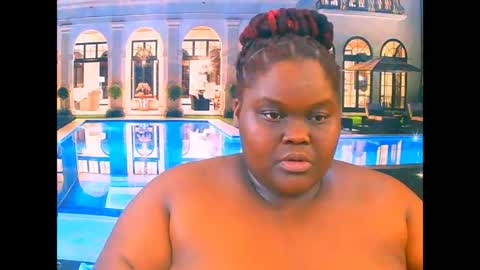 ebonyhotbuns4u2luv online show from August 14, 1:37 pm