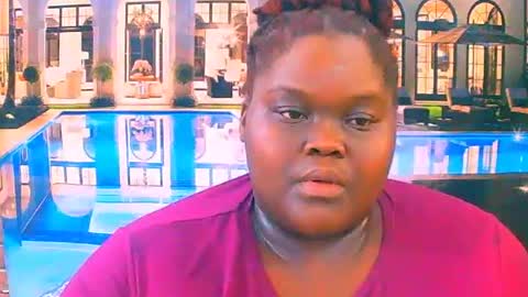 ebonyhotbuns4u2luv online show from August 14, 9:51 pm