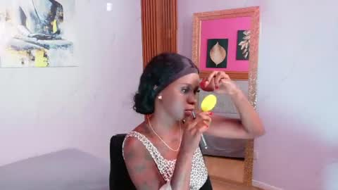 ebonyndsavage online show from August 4, 8:39 pm