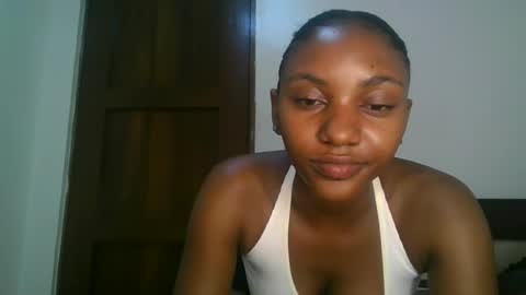 ebonyslut09 online show from July 31, 10:37 pm