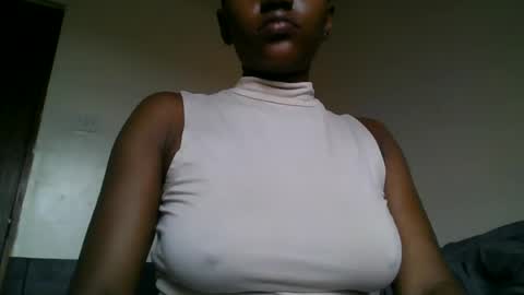 ebonyslut09 online show from August 20, 12:44 pm
