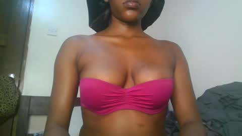 ebonyslut09 online show from September 8, 7:32 pm