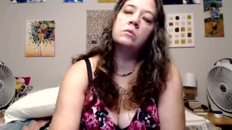 Weird Echo online show from August 4, 11:02 pm