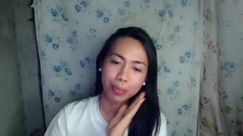 eddfox001 online show from August 10, 2:07 pm