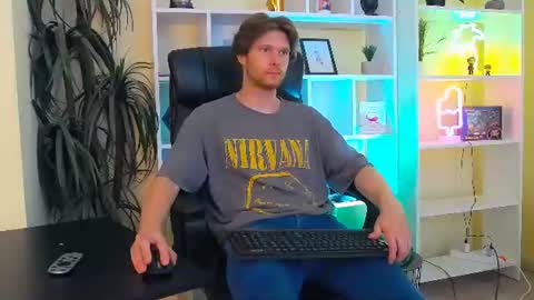 eddie_baker online show from August 10, 1:07 am