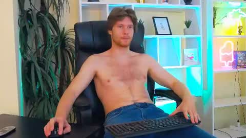 eddie_baker online show from August 12, 7:11 am