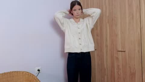 Michelle online show from September 6, 10:10 am