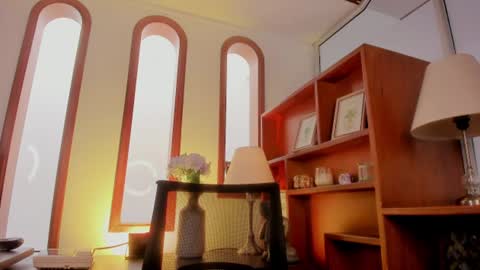 edenivy_ online show from August 5, 9:24 pm