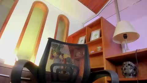 edenivy_ online show from August 6, 12:31 am