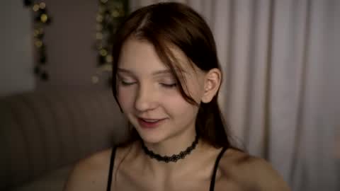 Lisa  online show from August 15, 12:47 am