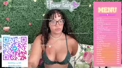 edmflowerfairy online show from May 29, 9:39 pm