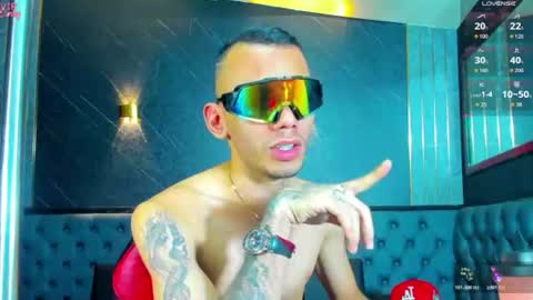 edward_24_ online show from August 10, 5:53 am