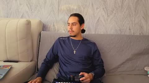 Edward online show from August 14, 4:32 pm