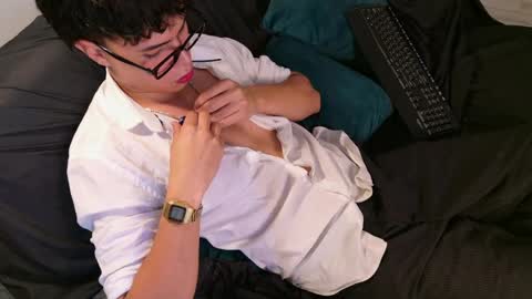 edward online show from August 6, 1:43 pm