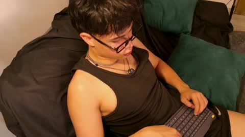 edward online show from August 11, 1:35 pm