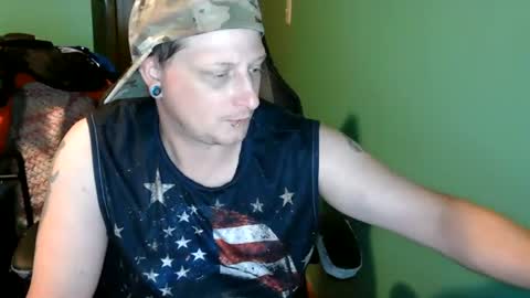 edwardaims_2please online show from July 24, 2:14 am