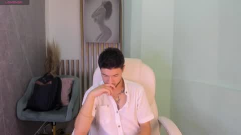 Edward Ross online show from August 3, 6:37 pm
