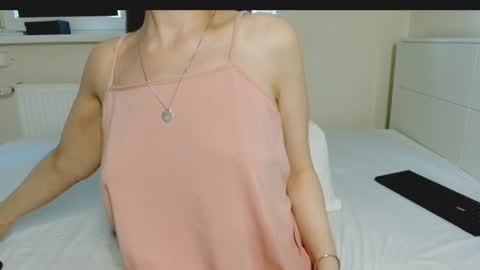eelena4kiss online show from August 12, 11:56 am