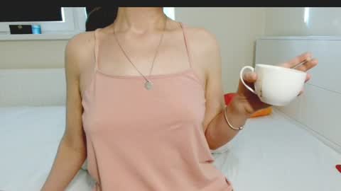 eelena4kiss online show from August 14, 1:04 pm