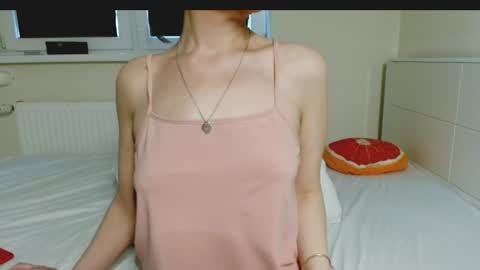 eelena4kiss online show from August 14, 3:15 pm