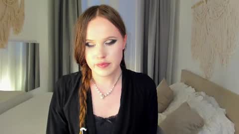 Effie Mur online show from August 11, 4:58 am