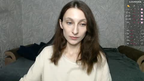 effy_gray online show from August 9, 11:17 pm