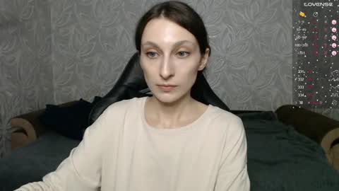 effy_gray online show from August 10, 12:23 am