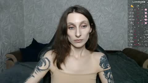 effy_gray online show from August 13, 11:30 pm