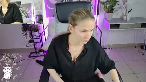 Effy online show from August 14, 6:55 pm
