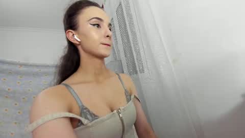 Erik and Alice online show from August 10, 4:58 am