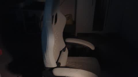 eighthundredeightyeight online show from June 6, 7:41 pm