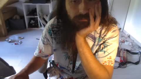 eighthundredeightyeight online show from July 24, 11:02 am