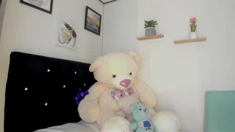 eileenclark online show from August 12, 2:08 pm
