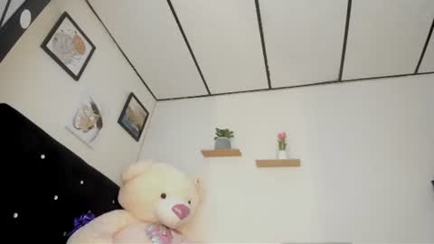 eileenclark online show from August 13, 2:42 pm