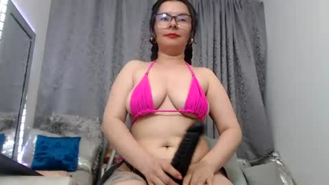 Eileen online show from August 3, 11:01 pm