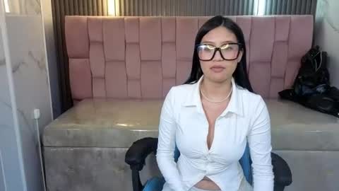 eimy18_b online show from August 6, 6:29 pm
