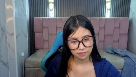 eimy18_b online show from August 14, 1:48 pm