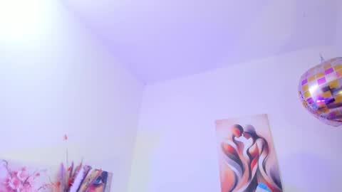eimy_saenzx online show from February 21, 8:51 pm