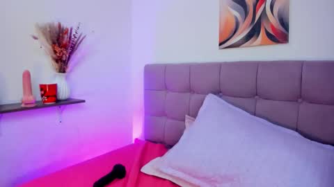 eimy_saenzx online show from February 24, 12:42 am