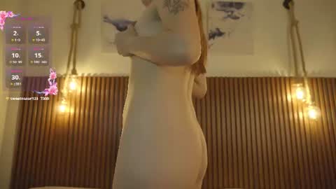 eimyaniston cute online show from July 31, 5:18 pm