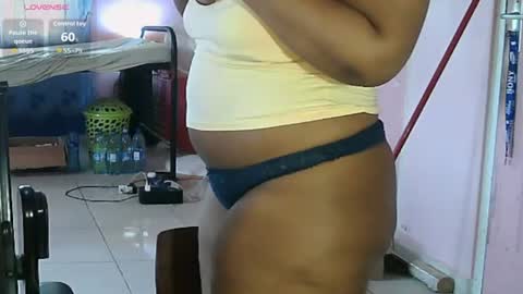 Eirondra Valeen online show from August 15, 2:21 pm