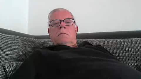 eisbaer1957 online show from May 17, 8:26 am