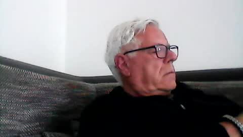 eisbaer1957 online show from June 14, 3:53 pm