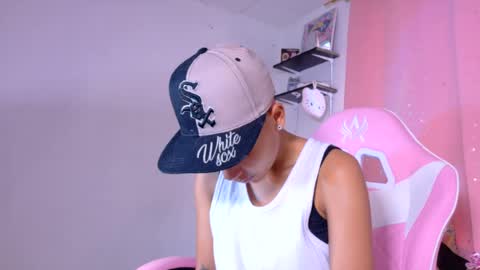 eithan_88 online show from August 18, 11:38 am