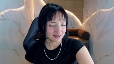 eivy online show from August 13, 2:25 am