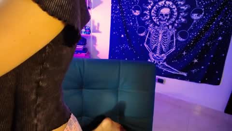 ela_0 online show from July 25, 1:26 pm