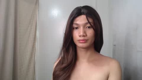 ela_bae online show from July 31, 7:14 am