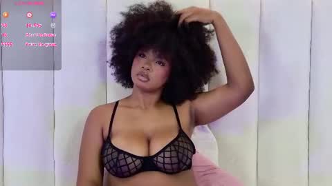 ela_ebony_ online show from July 19, 11:34 am